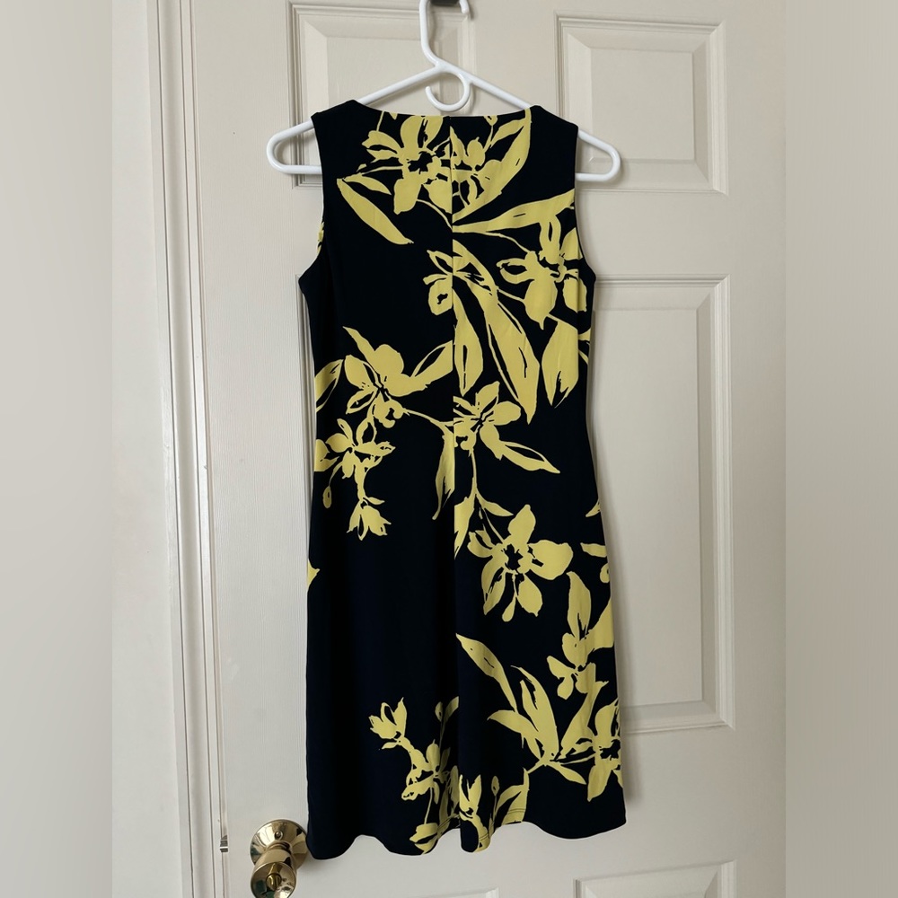 American Living Women's Navy and Yellow Sleeveless Dress (Size 6) - Picture 6 of 8